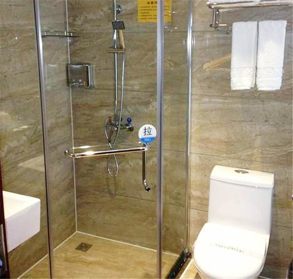 قويلين Yuwei Business Hotel المظهر الخارجي الصورة
